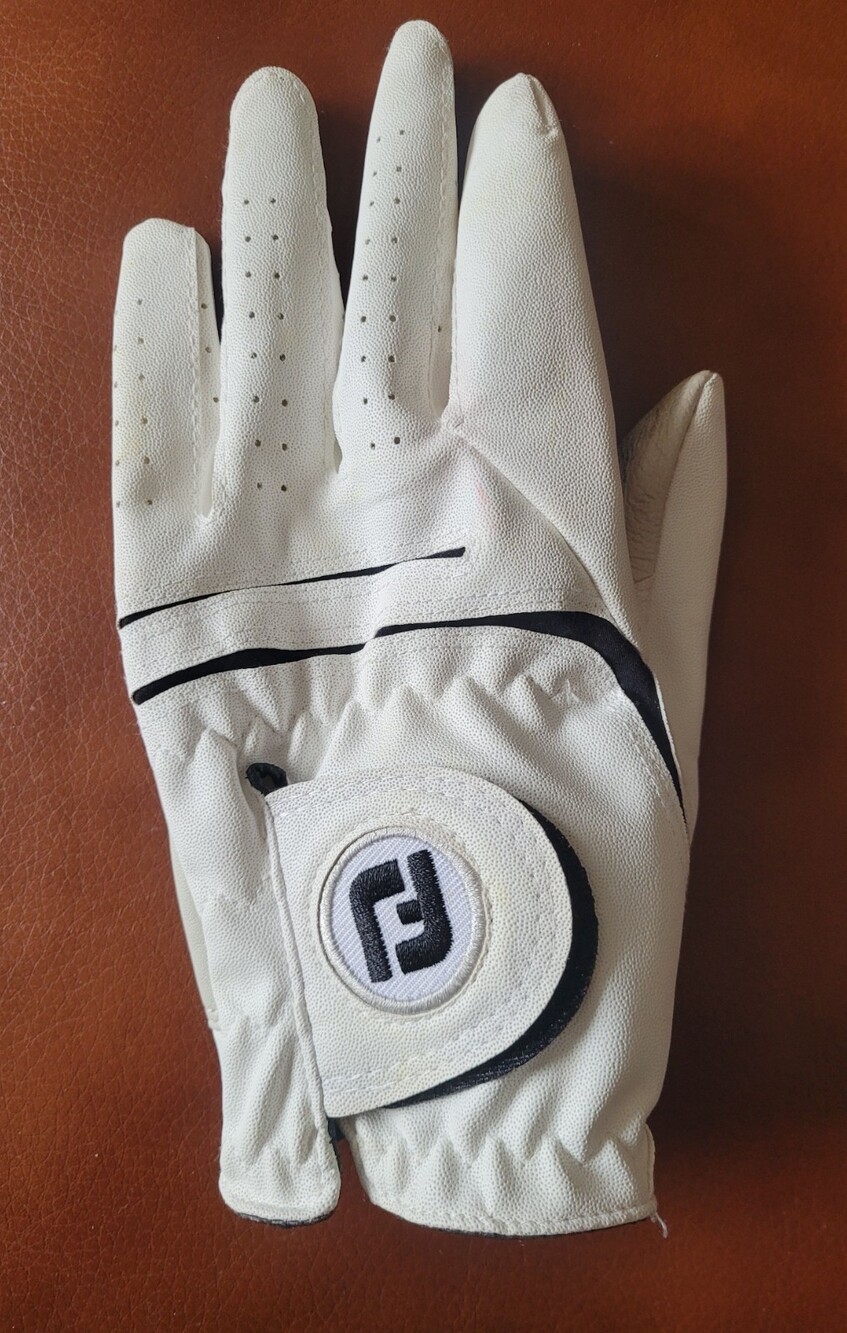 FootJoy Men’s Left Hand Golf Glove White Size Small Used